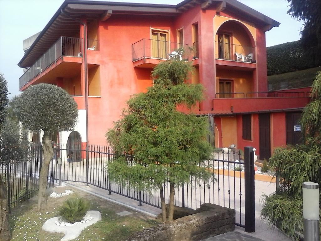 Hotel Empire Resort Iseo Esterno foto