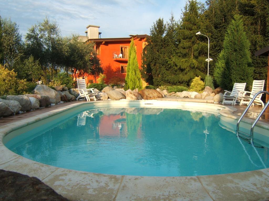 Hotel Empire Resort Iseo Esterno foto