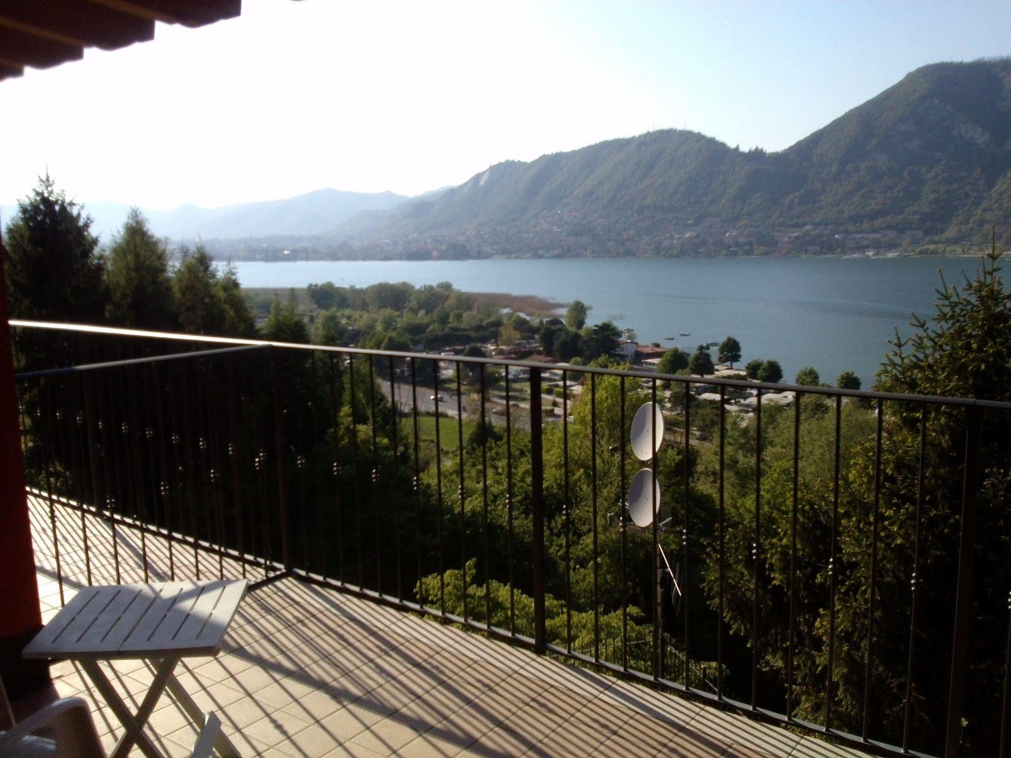 Hotel Empire Resort Iseo Esterno foto