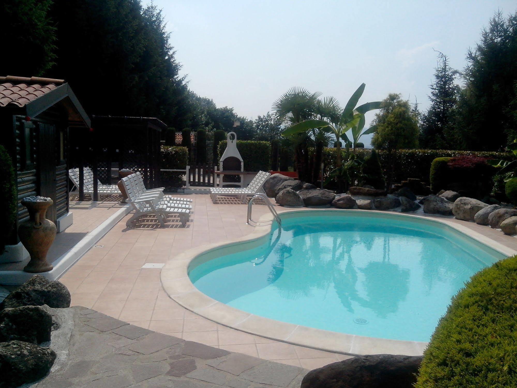 Hotel Empire Resort Iseo Esterno foto