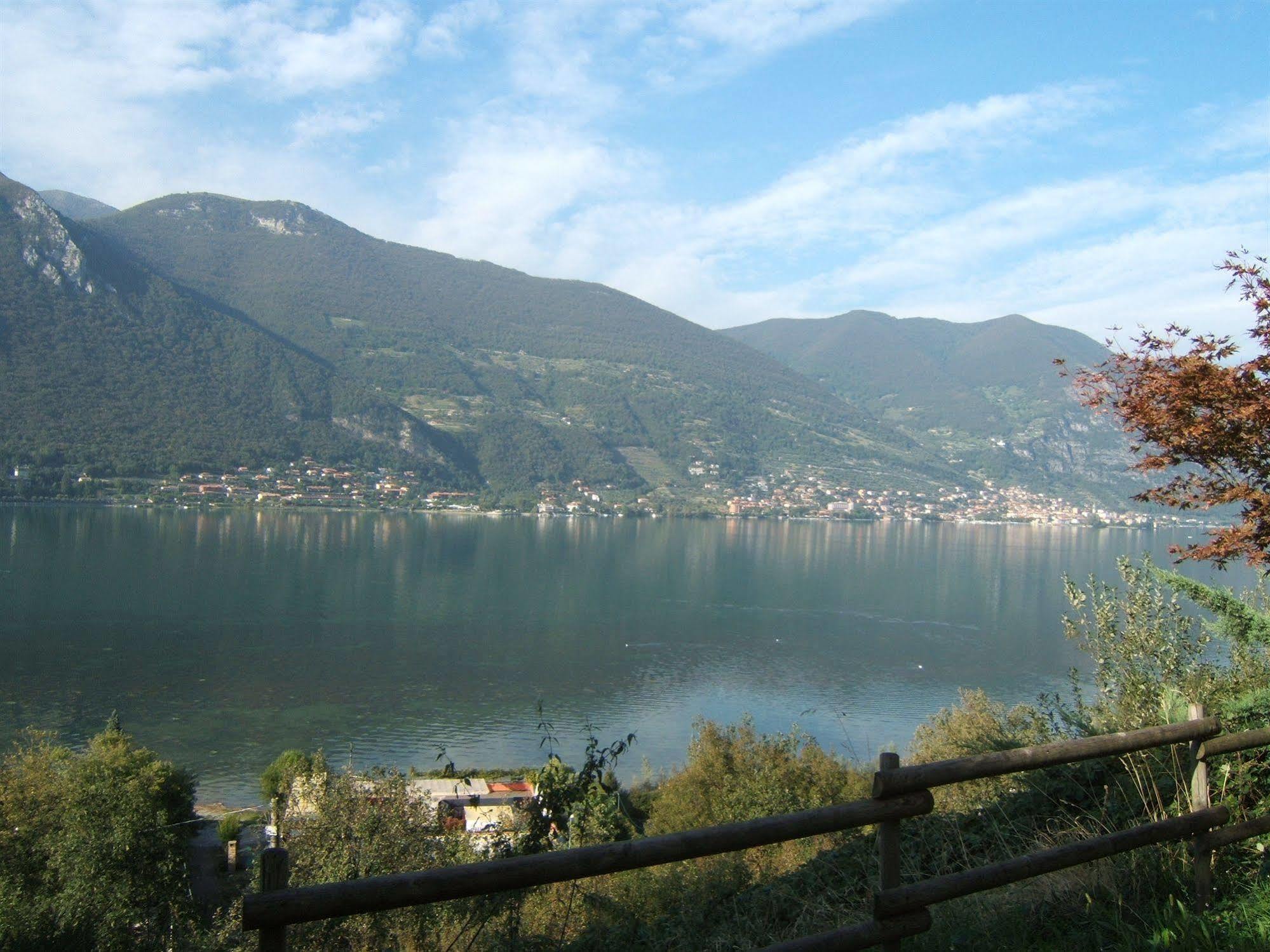 Hotel Empire Resort Iseo Esterno foto