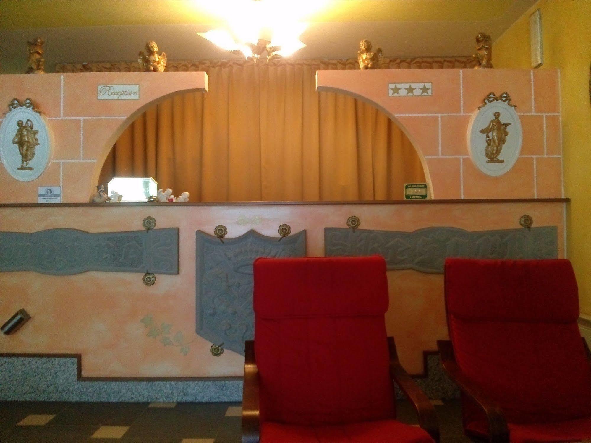 Hotel Empire Resort Iseo Esterno foto